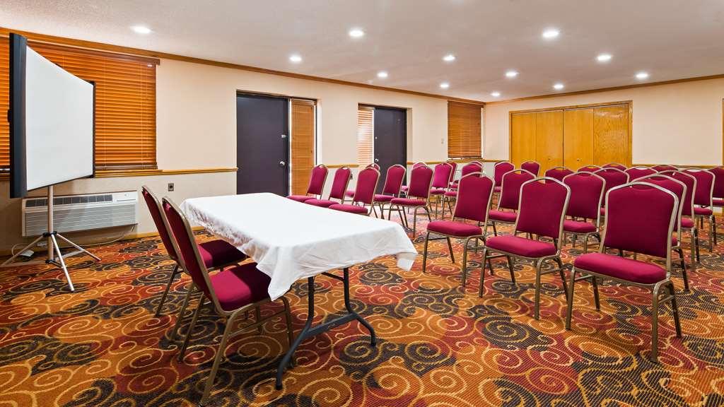 Americinn By Wyndham Appleton Downtown Bagian luar foto